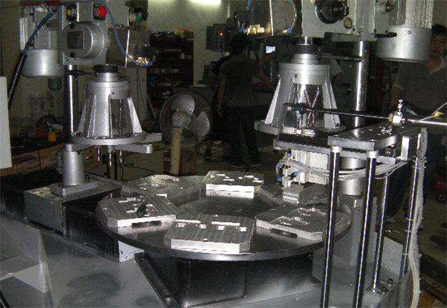 多軸攻牙機(jī)